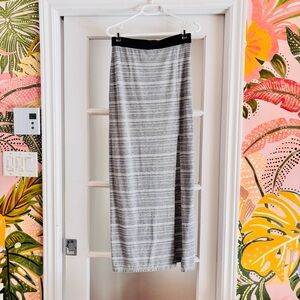 #75 Dynamite Black and Gray Pencil Skirt